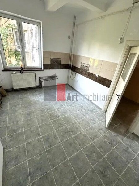 Calea Calarasi, Udriste, Cartierul Evreiesc, apartament spatios