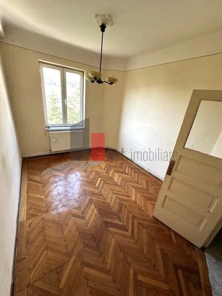 Calea Calarasi, Udriste, Cartierul Evreiesc, apartament spatios